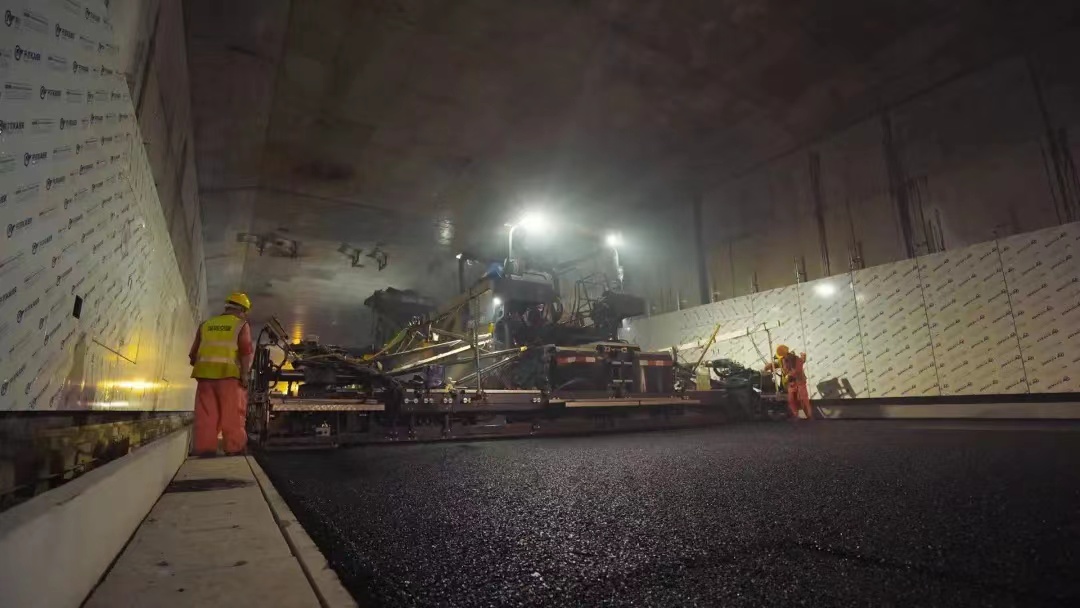 开车穿越海底！Z6尊龙凯时又干炼大湾区超等工程！