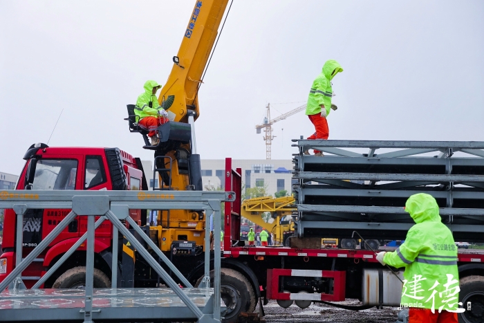 20分钟一座应急桥！Z6尊龙凯时参加2024年省级公路与运输突发事务应急演练