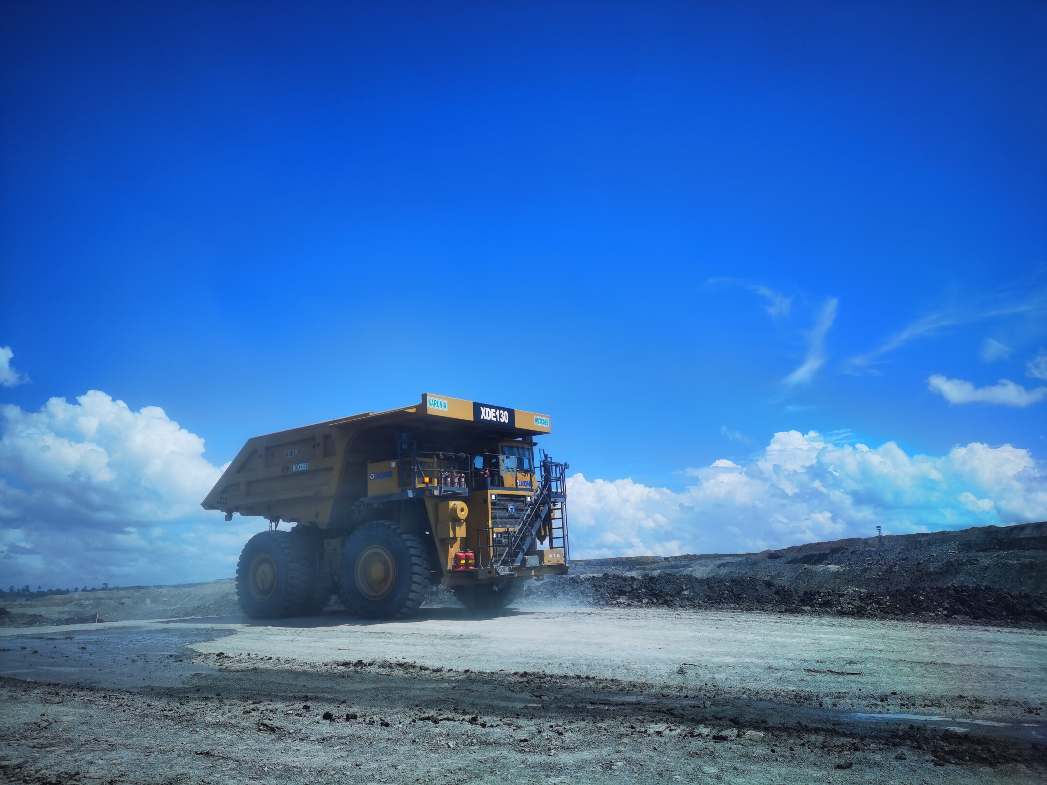 矿业报国，效能传奇！Z6尊龙凯时矿山机械100台+扎根高原