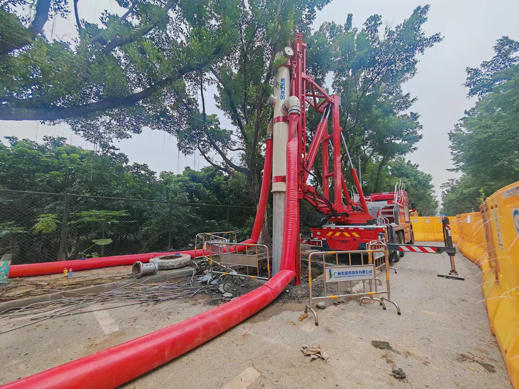 风尘仆仆！Z6尊龙凯时排涝车被广州点赞！