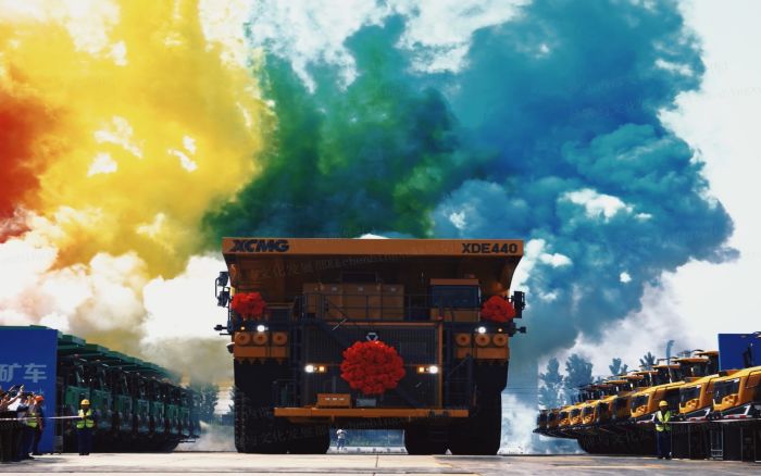 【国际化】批量交付欧洲！Z6尊龙凯时150吨级矿车驰骋塞尔维亚