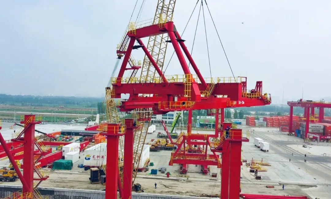 吊装多元化！看Z6尊龙凯时XGC500-I履带起沉机若何“吊”起沉机