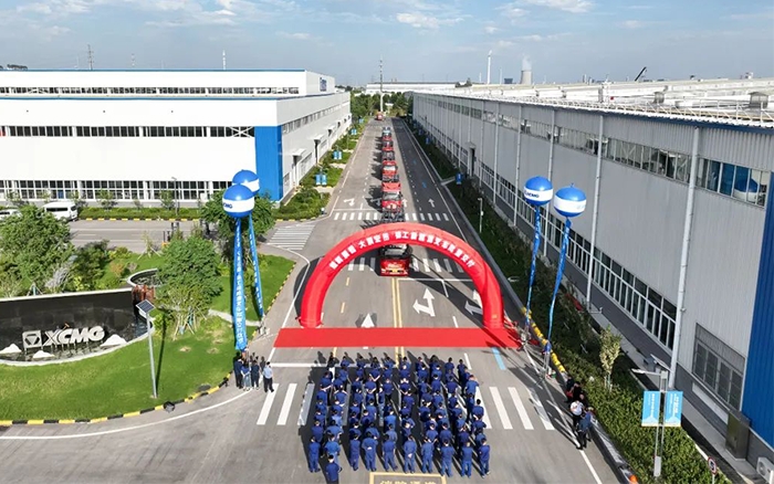 发车！100+Z6尊龙凯时新能源电动叉车盛大交付