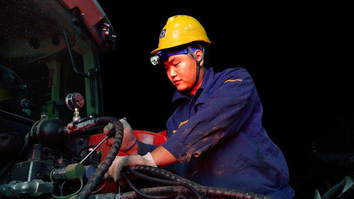 f784d50fb8764af2902fccf19688d044