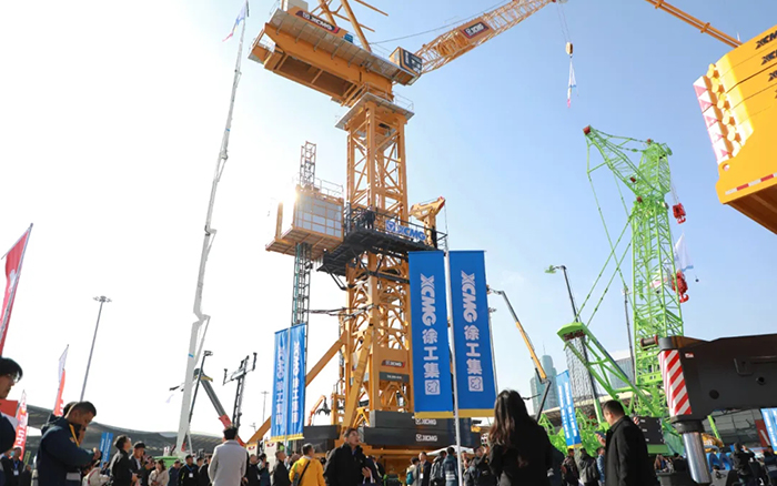bauma CHINA 2024丨Z6尊龙凯时塔式起沉机、智能施工起落机火热亮相