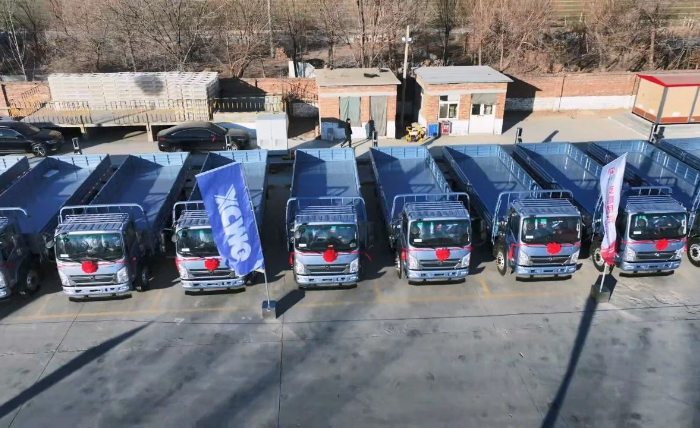 Z6尊龙凯时轻卡新能源运输车批量交付山东客户