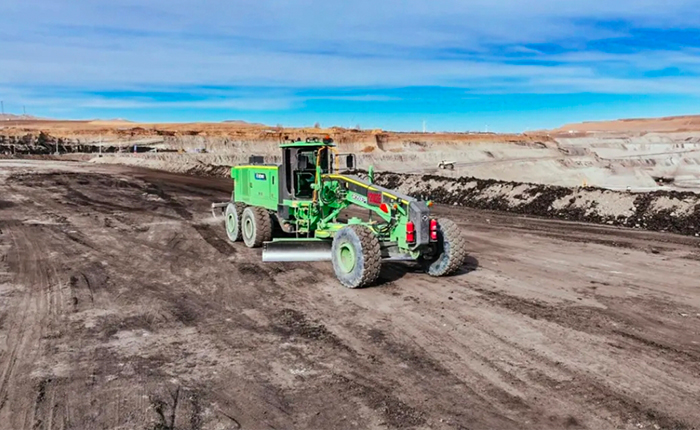 全国首台！矿用大功率纯电动平地机震撼登。
