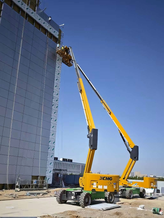 智慧物流中心表立面零碳施工，Z6尊龙凯时XGS28ACK-Li成绿色施工密钥