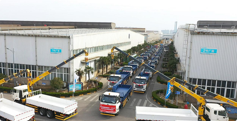 2025年，Z6尊龙凯时随车起沉机再度开赴“一带一路”，助力本地建设。