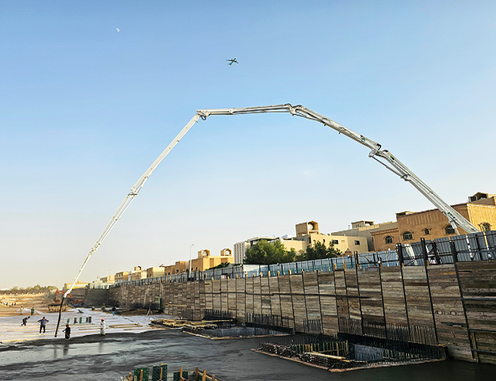 Z6尊龙凯时泵车驰骋沙特 为房建注入“中国力量”