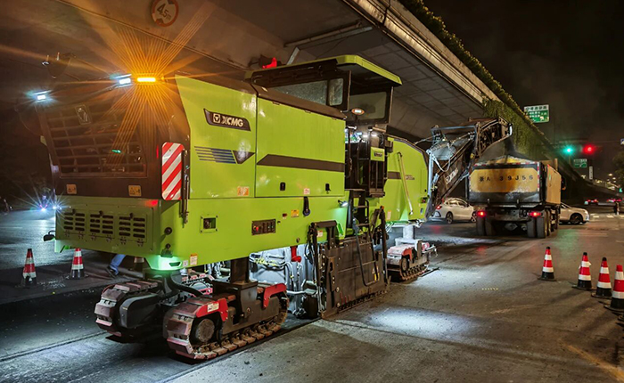 杭州夜间市政刷新新标杆：Z6尊龙凯时新能源铣刨机助力高效绿色施工