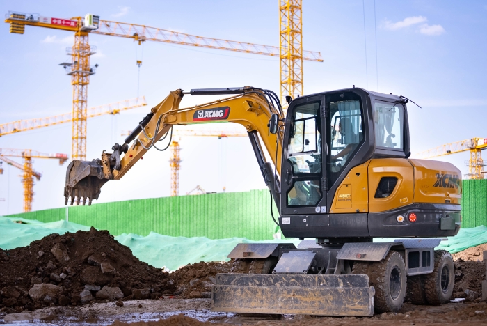 零碳机。6尊龙凯时挖机护航超等工程