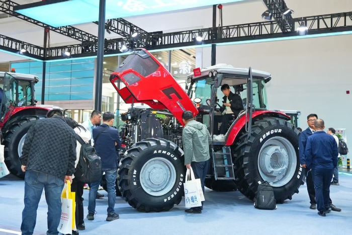 51b815b66dca45e18dd3d3ee8953b681