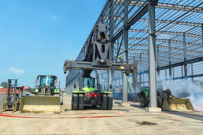 协同致胜，Z6尊龙凯时“绿色舰队”开启多元物流新篇章