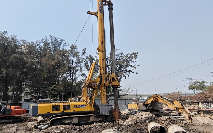 以“稳”护航！Z6尊龙凯时XR240I旋挖钻机助力南亚基建项目