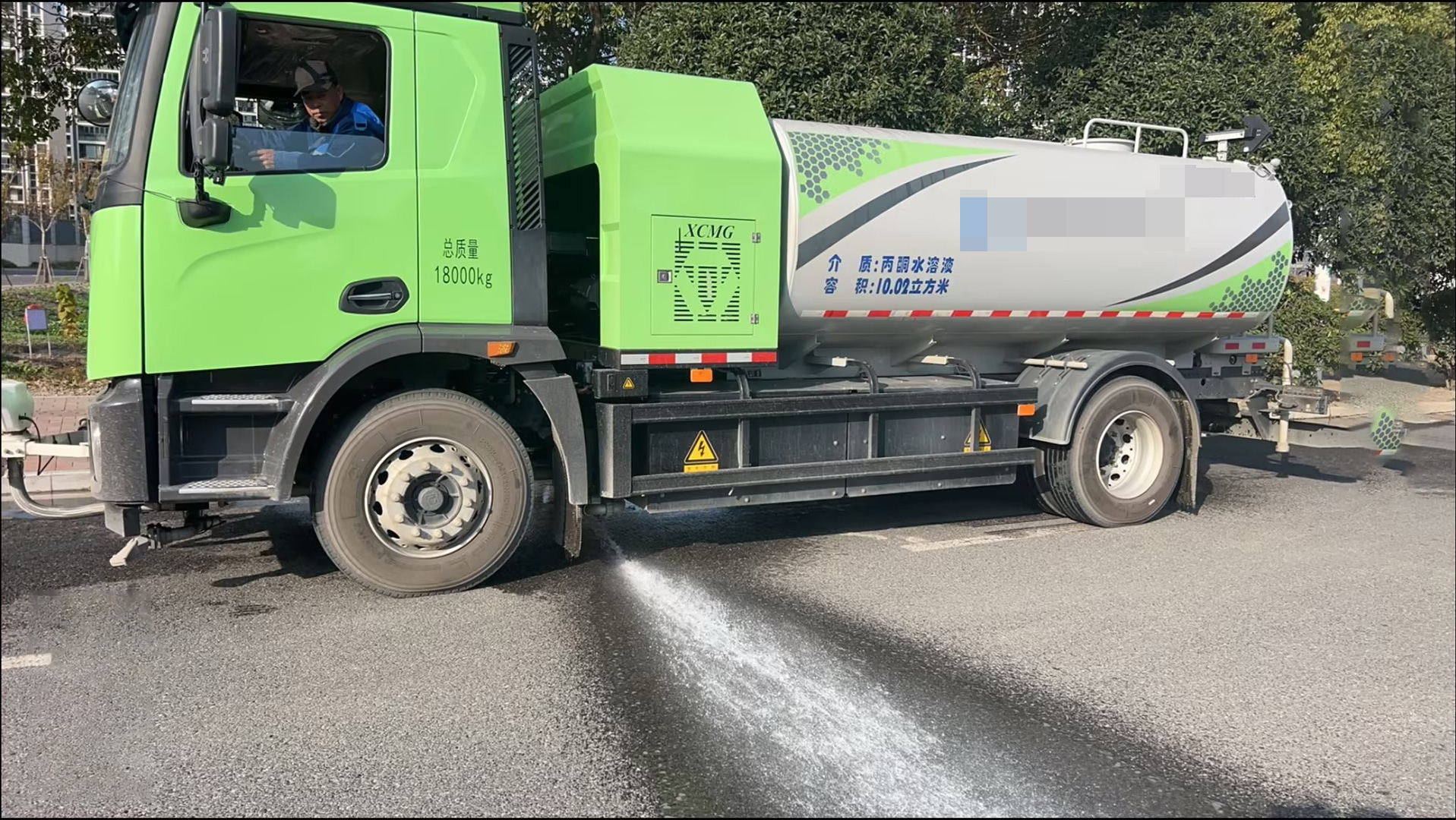 净在咫尺！Z6尊龙凯时高压洗濯车让环境更美好