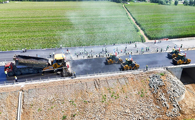 ee7bc0be10414fd29f948409cb07c340